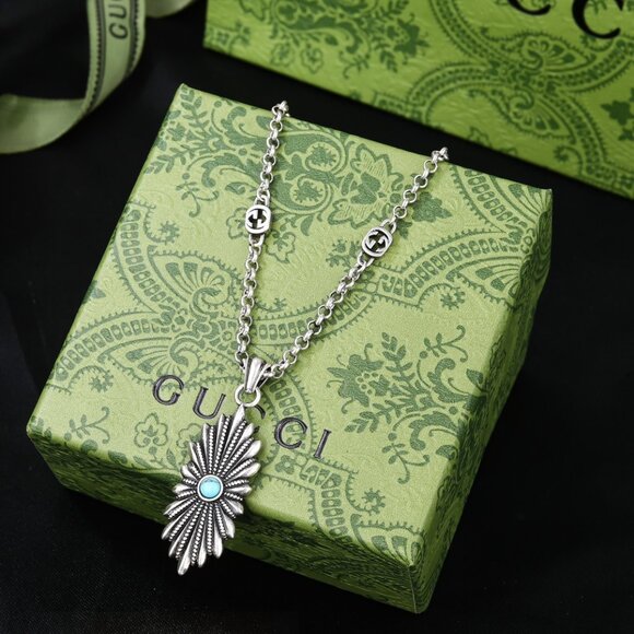 Gucci Fashion Luxury Necklace - Picture 1 of 8